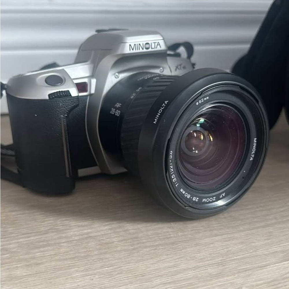 Minolta Maxxum XTsi 35mm Film Camera — Photography Gear